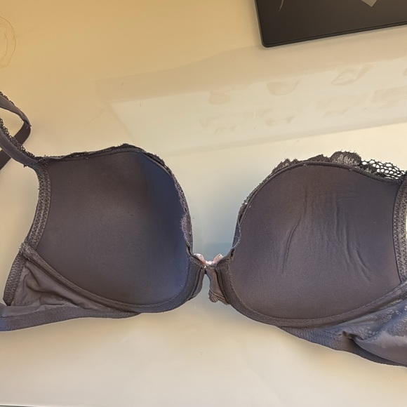 Victoria’s Secret Body by Victoria push-up bra. - Picture 2 of 5